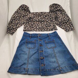 Adorable 2for1 American Rag Denim mini skirt & Levi's floral Crop Top OUTFIT -S